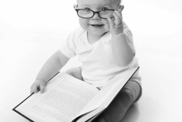 babies reading