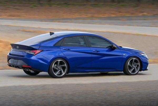 Hyundai Elantra_blue_N Line_rear