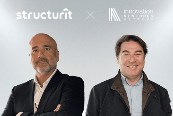 Managing Partner y Senior Advisor de la empresa junto al logo de Structurit.
