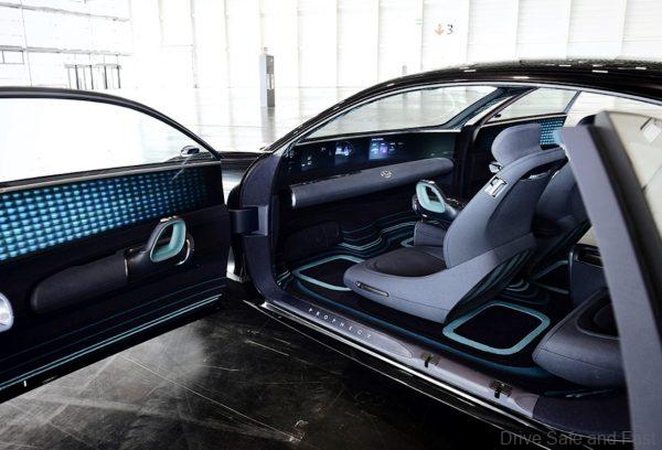 Hyundai Ioniq Sedan_2022_interior