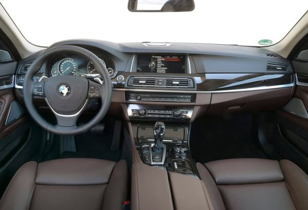 BMW-5-Series_2014_1024x768_wallpaper_63