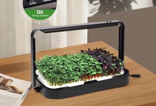 Smart Microgreen Kit — Germogliatore Intelligente con Luce LED