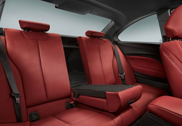 bmw_m235i_coupe_rear_seats