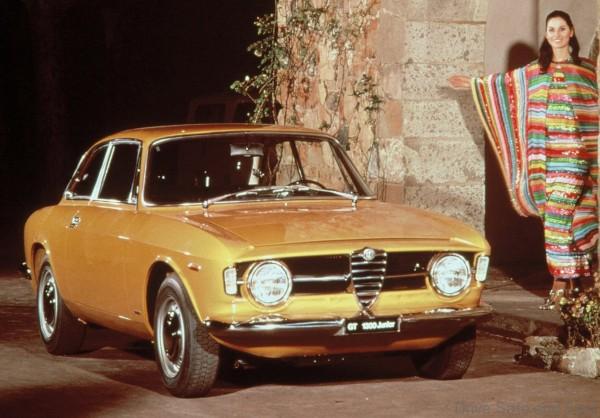 Alfa_Romeo-Giulia_Coupe_01
