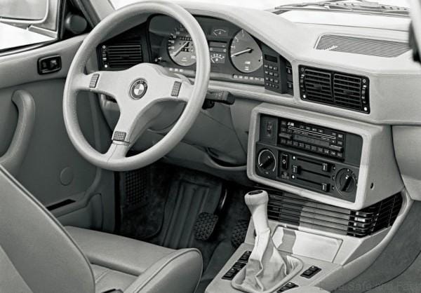 BMW-M5-E28b