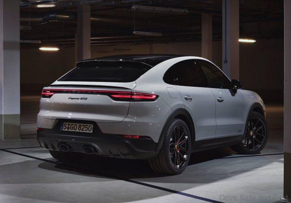 Porsche Cayenne GTS Coupé side view