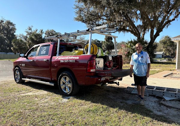 Professional house washing service in Satsuma FL by Cliffs Advanced Softwash