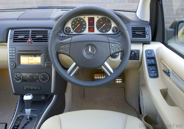 Mercedes Benz B-Class dashboard
