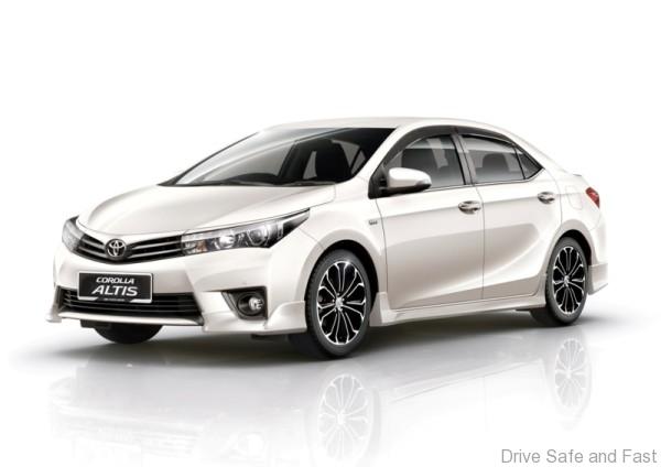 Corolla Altis 2.0V