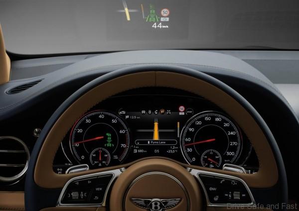 Bentley-Bentayga_2016_13