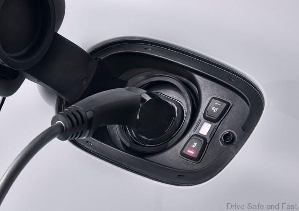 porsche-panamera_4_e-hybrid-2017-1280-0e