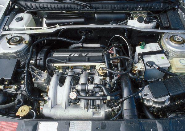 PEUGEOT 405 T16 engine