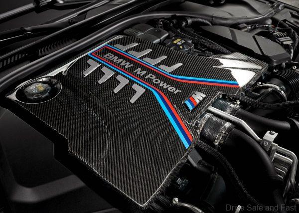 BMW M5 CS_V8 engine