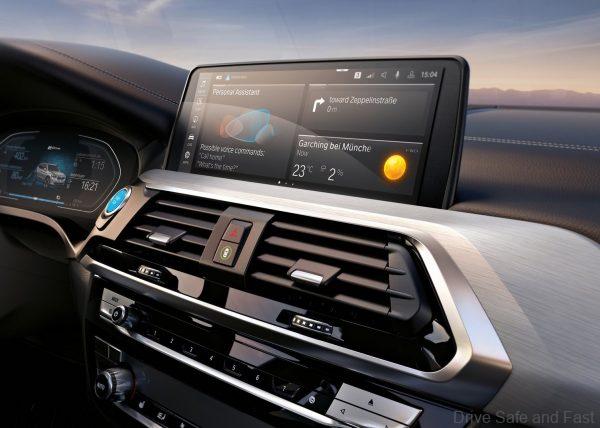 BMW iX3 EV_infotainment