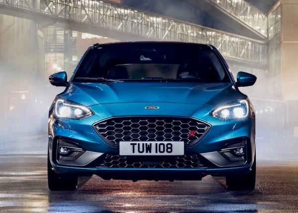 Ford Focus ST front