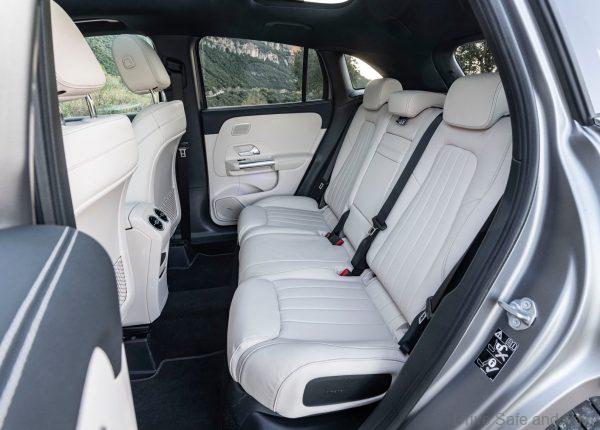 Mercedes-Benz GLA 2021_rear seats