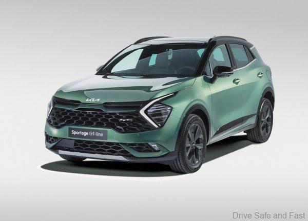 Kia Sportage GT Line EU Version studio photo from the frontq