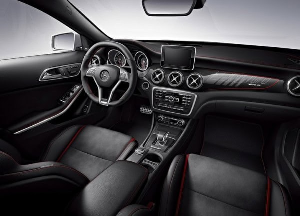 Mercedes-Benz-GLA45_AMG_2015_800x600_wallpaper_1e