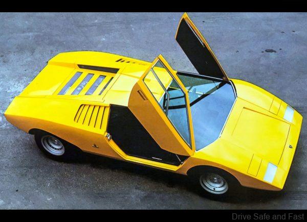 Lamborghini Countach Concept Top down view with doors up