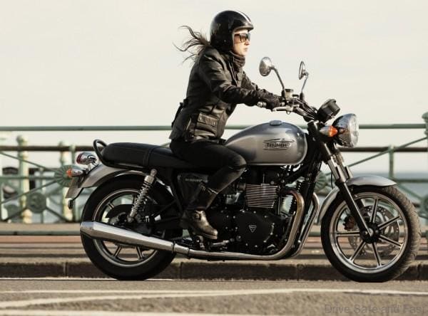 triumph b_r