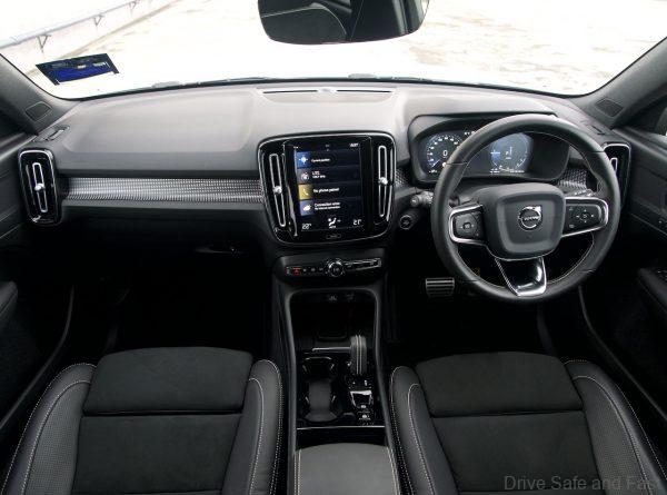 Volvo XC40 Recharge T5 interior