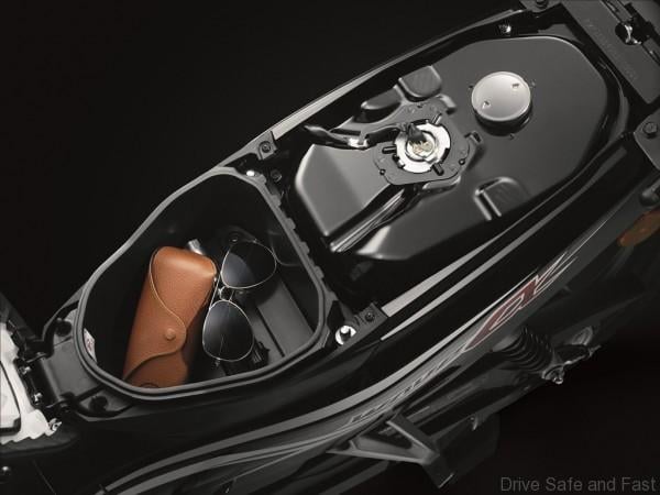 01 Sporty All-New Wave Alpha comes with a convenient u-box