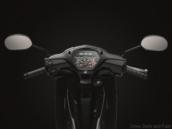 03 Cool LCD speedometer for clear, easy and quick monitoring