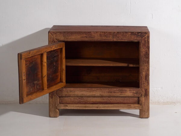 Petit buffet ancien à patine marron (vers 1900) #71