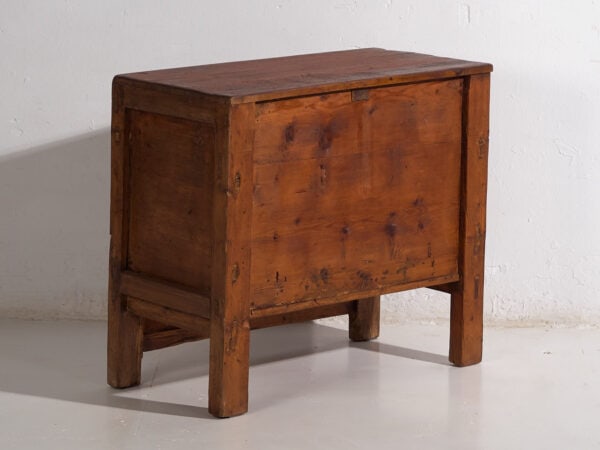 Petit buffet ancien à patine marron (vers 1900) #71