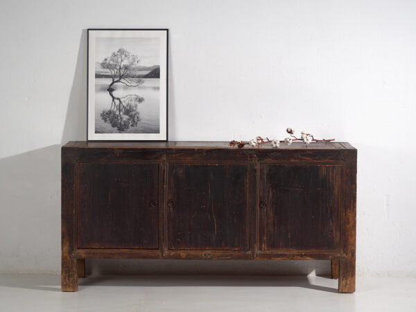 Buffet ancien dans les tons sombres (c.1900) #27