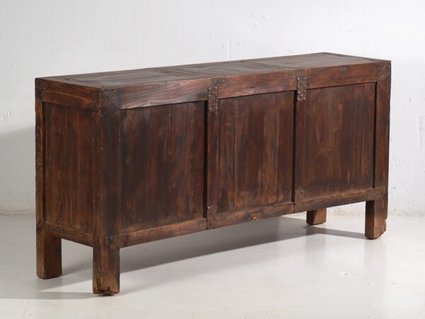 Buffet ancien dans les tons sombres (c.1900) #27
