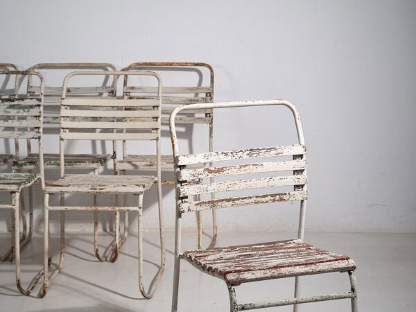 Chaises d'extérieur blanches anciennes (vers 1920). Ensemble de 4 pièces #1