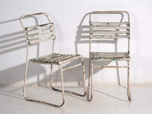 Chaises d'extérieur blanches anciennes (vers 1920). Ensemble de 4 pièces #1
