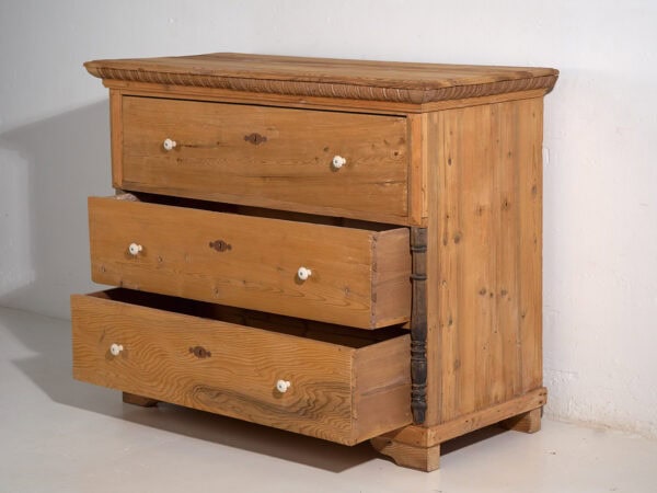 Commode de chambre à coucher ancienne (vers 1920) #73