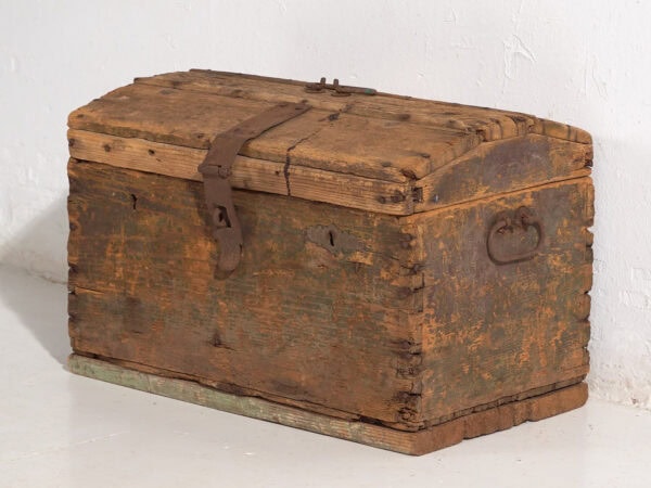 Coffre ancien de style primitif (c.1900) #4