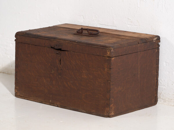Petit coffre ancien (c.1920) #8