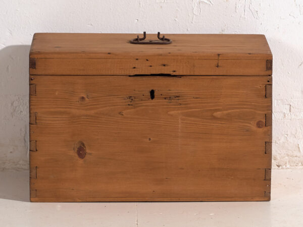 Small antique chest (c.1920) #11
