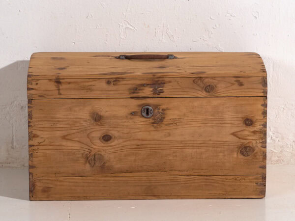Small antique chest (c.1920) #8
