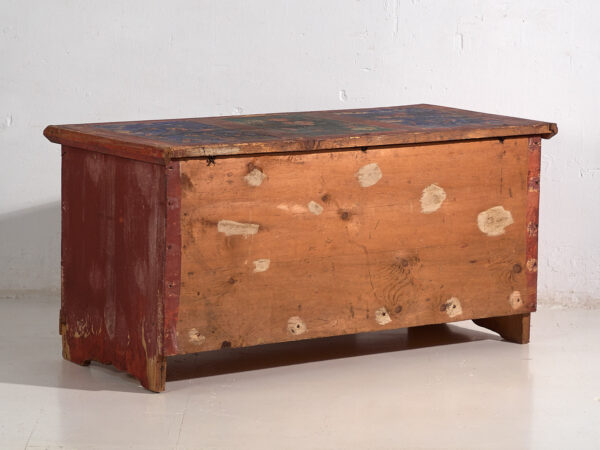 Coffre ancien peint à la main avec des motifs floraux (Année 1907) #100