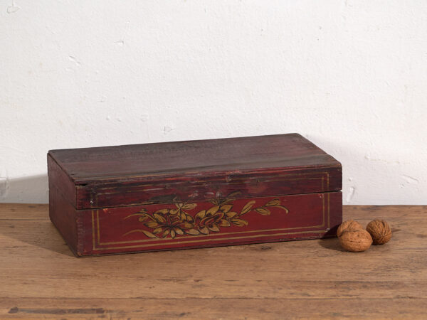 Antique hand painted box with floral details (c.1900) #24