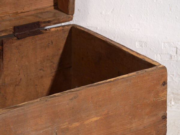 Pequeño cofre antiguo (c.1900) #6