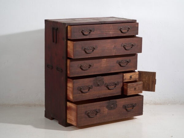 Tansu japonés de comerciante (Choba-dansu) en madera keyaki – Periodo Meiji–Taishō (c.1880–1920)