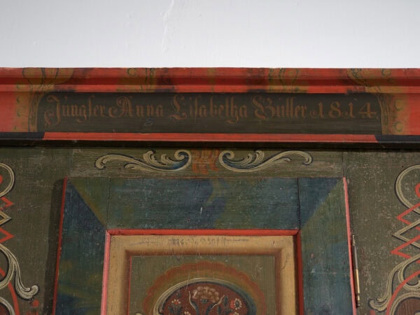 Armario de arte popular pintado, Europa Central, fechado Año 1814