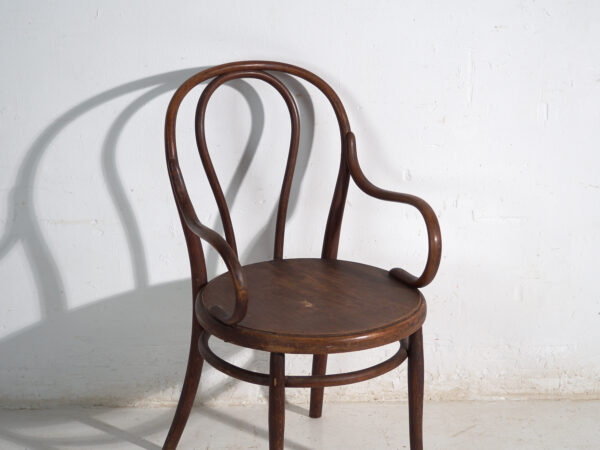 Sillón antiguo de madera curvada Thonet – Europa central, circa 1900
