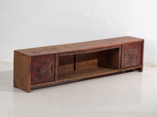 Aparador bajo antiguo en madera de pino – Gansu, circa 1930