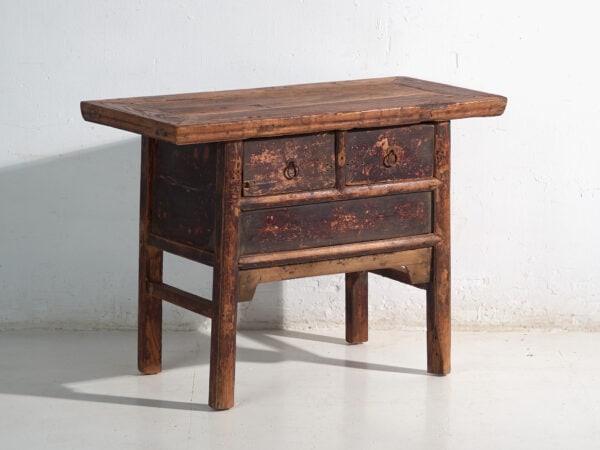 Consola antigua china con tres cajones y pátina oscura – China, circa 1900