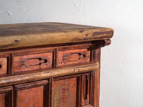 Armario antiguo lacado en madera de pino – China, circa 1930