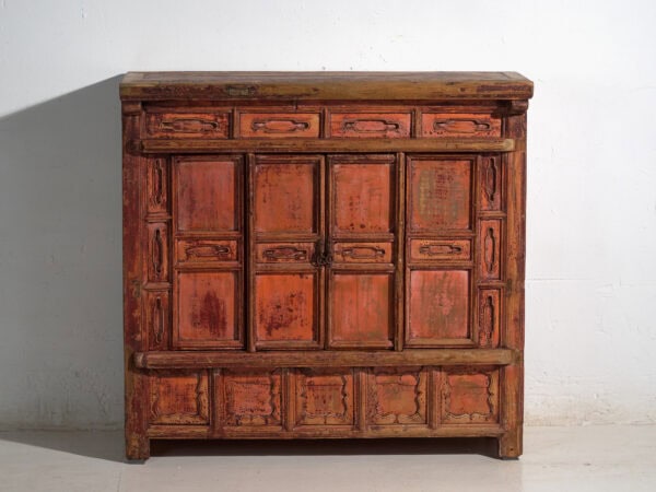 Armario antiguo lacado en madera de pino – China, circa 1930