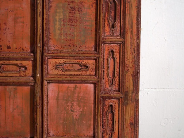 Armario antiguo lacado en madera de pino – China, circa 1930