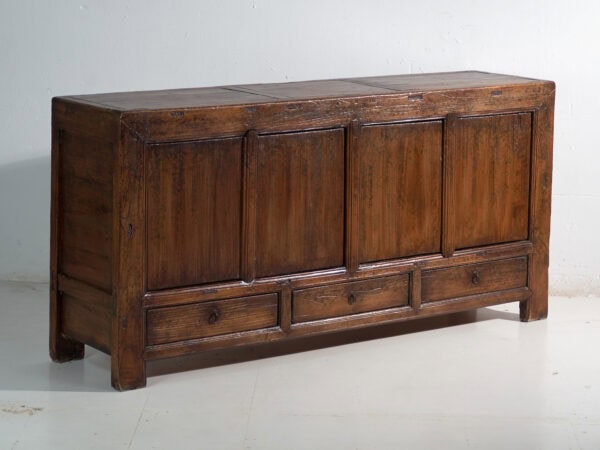 Aparador antiguo en madera de olmo – China, circa 1950